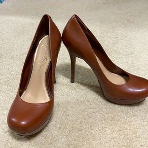 Jessica Simpson heels